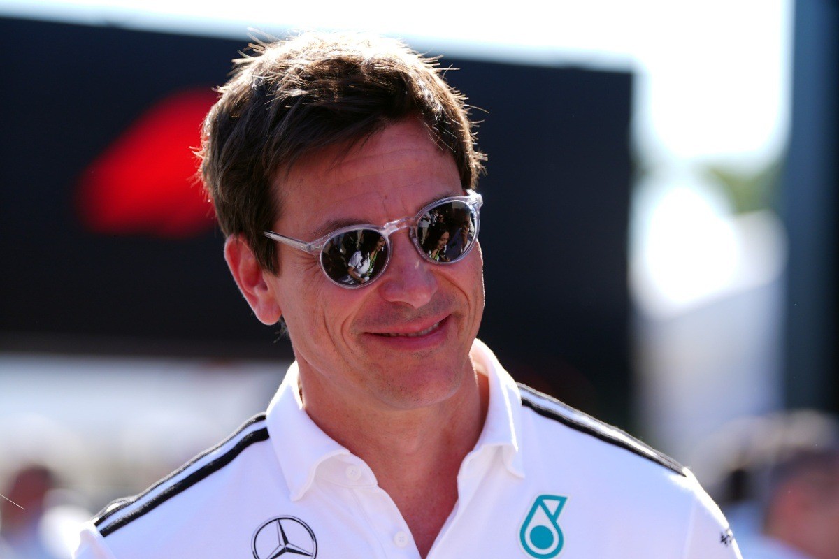 Verstappen menedzsere elárulta, melyik versenyző Toto Wolff B-terve