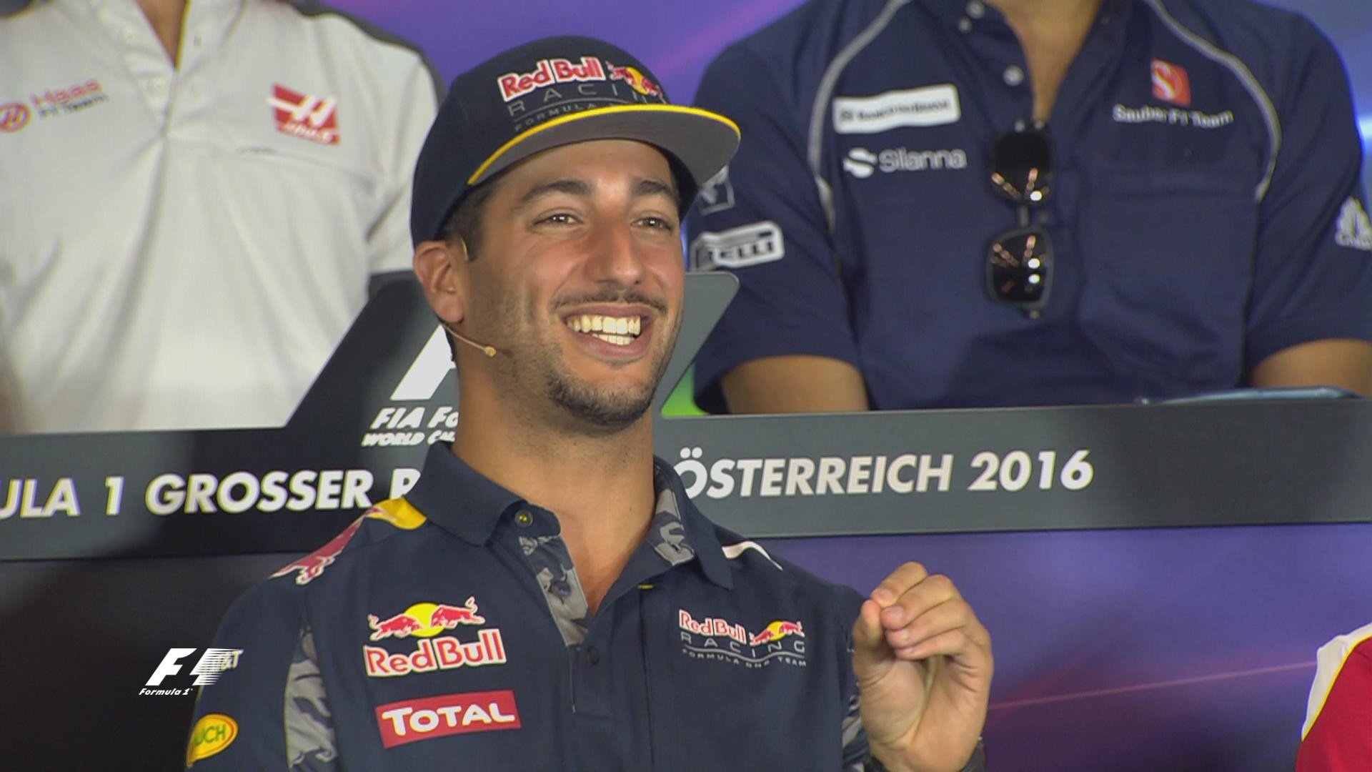 „A Red Bull legnagyobb hibája az elmúlt évtizedben Daniel Ricciardo kezelése volt!"