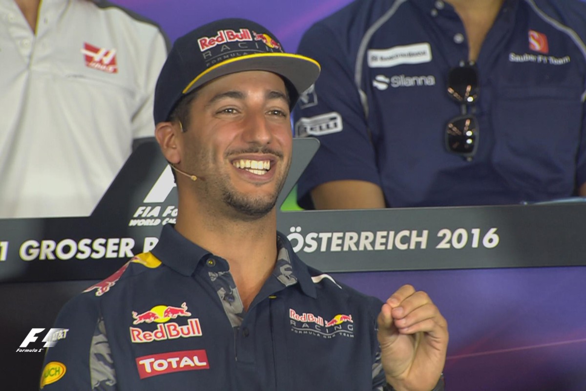 „A Red Bull legnagyobb hibája az elmúlt évtizedben Daniel Ricciardo kezelése volt!"