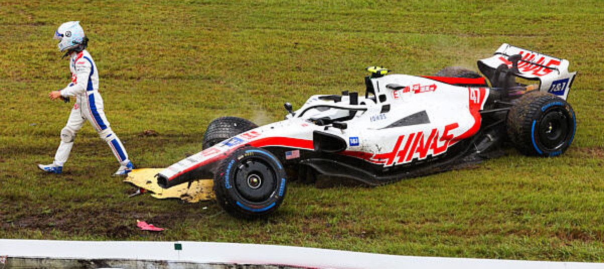 Csillagászati összegbe kerülhettek a Haasnak Mick Schumacher autótörései