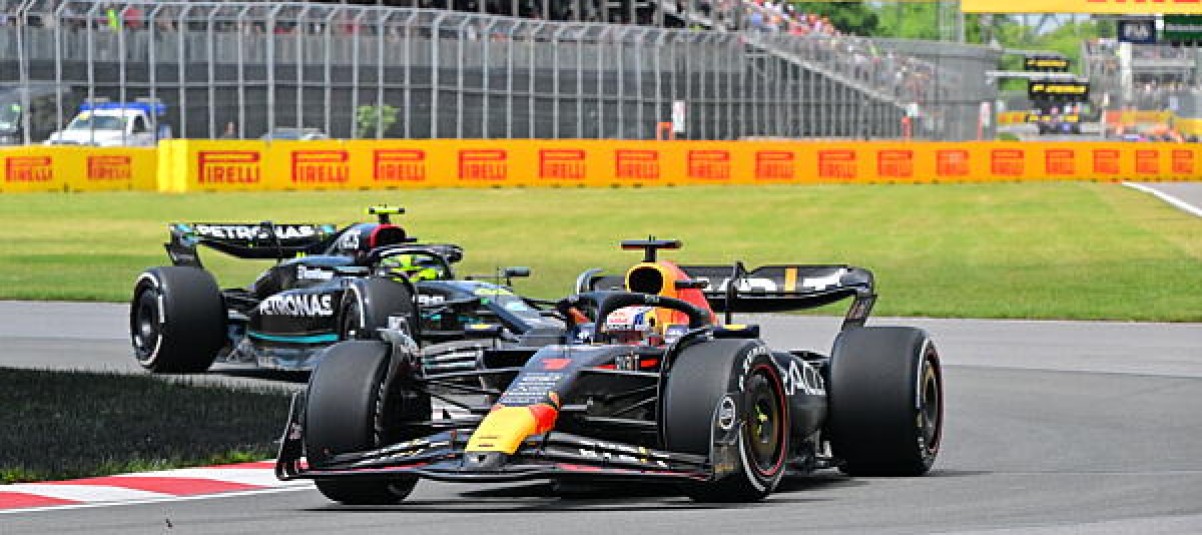 A pillanat, amikor Verstappen majdnem kiüti magát a Kanadai Nagydíjról