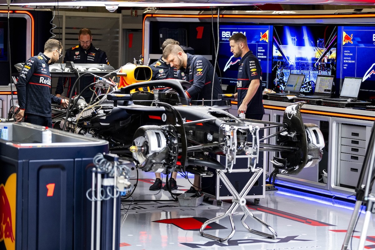 Itt a Red Bull fejlesztési csomagja, amivel nekiesnének a McLarennek