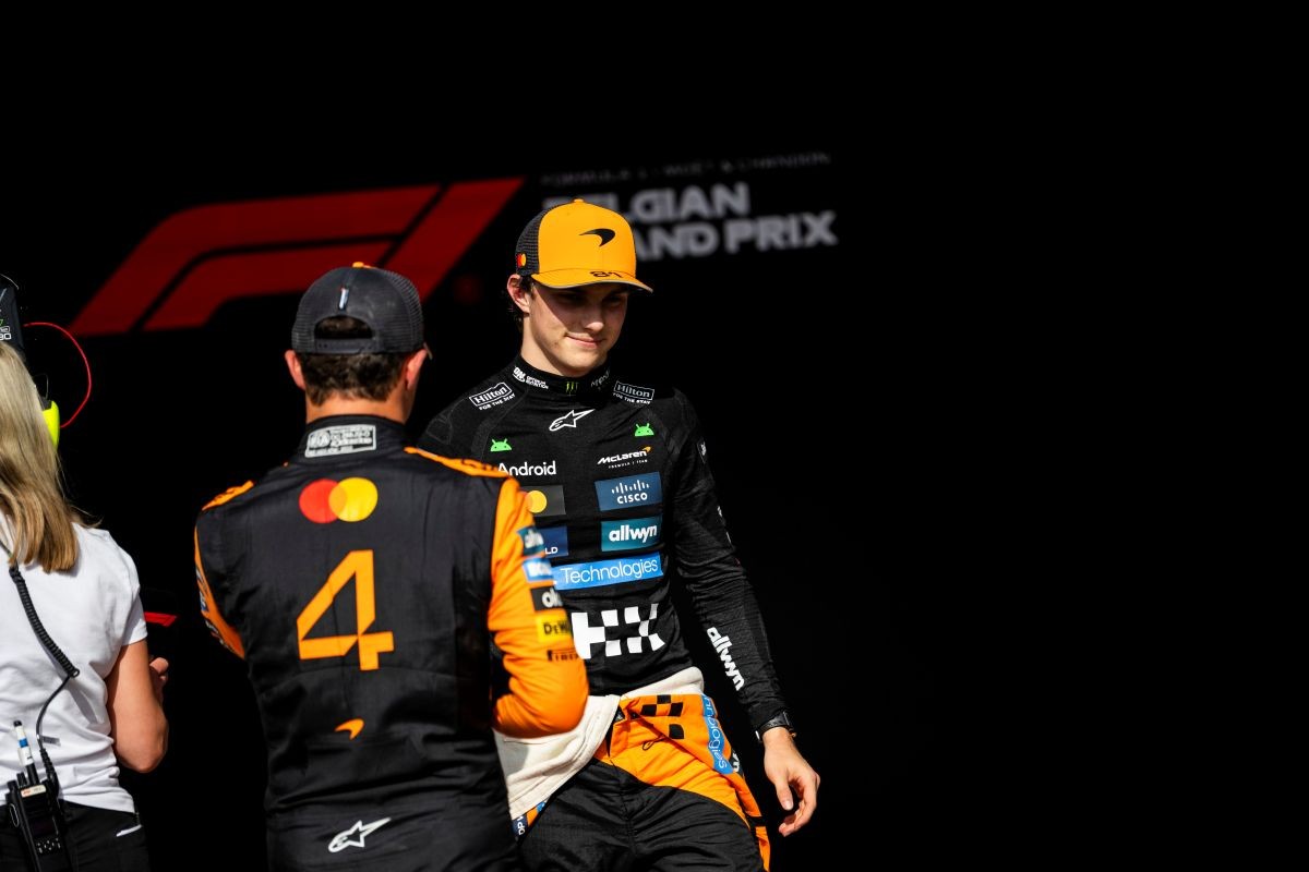 Jelezte a McLaren Piastri és Norris felé, hogy ha lehet, az első kanyarban viselkedjenek