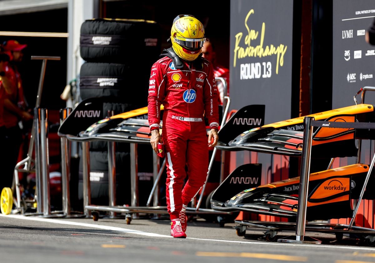 Hamilton a 15. helyen végzett a sprinten az új fejlesztési csomaggal
