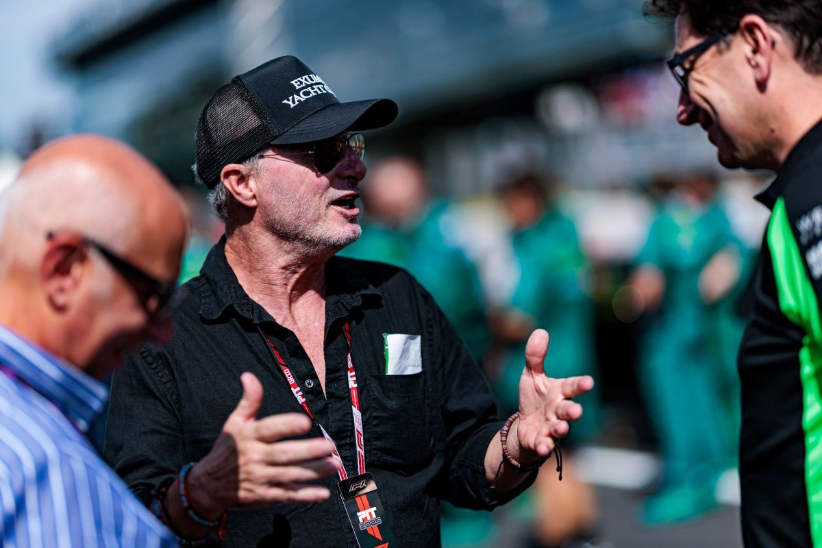 Irvine szerint Verstappennek nem szabad Hamilton hibájába esnie a Ferrari kapcsán