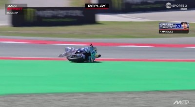 Óriási dráma: Marquez az élről esett ki a katalán MotoGP-sprinten!