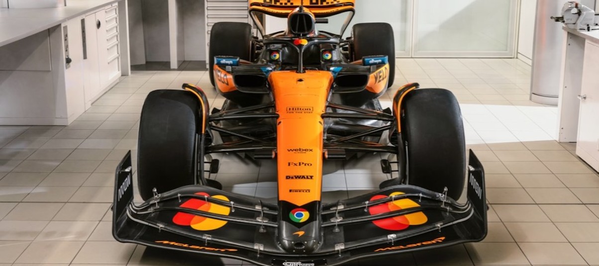 A McLaren nagyot kockáztatott, ami ha bejön, könnyen a Ferrari elé kerülhetnek
