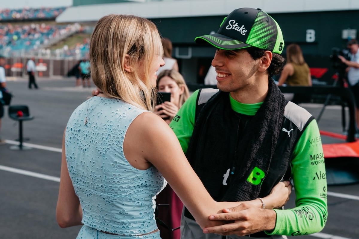 Meglepő pilóta kerülhet Verstappen mellé Johnny Herbert szerint