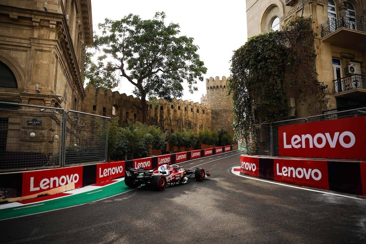 Leclerc drámai köre Hamiltont is hazaküldte az időmérőn