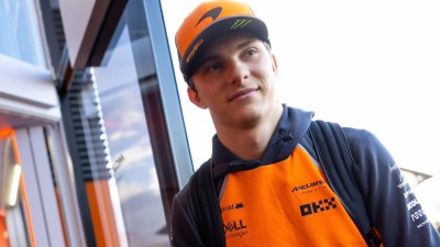 Oscar Piastri cáfolja a szándékos lassítást Lando Norris megverése után