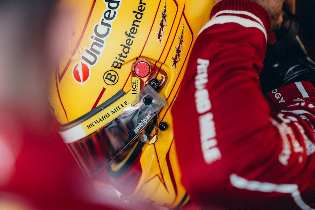 Schumacher: Tragikus így látni Hamiltont...