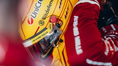 Schumacher: Tragikus így látni Hamiltont...