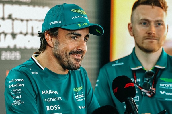 Alonso: Az Aston Martin első nagy fejlesztése debütál Imolában