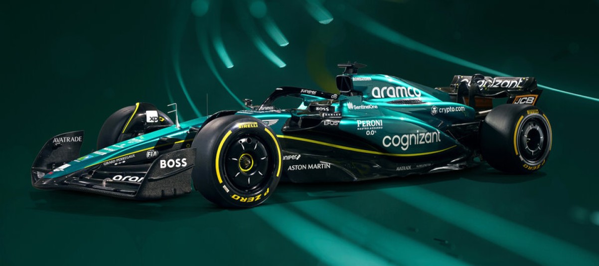 Az Aston Martin is bemutatót tartott, ezzel az autóval fog rohamozni Fernando Alonso!